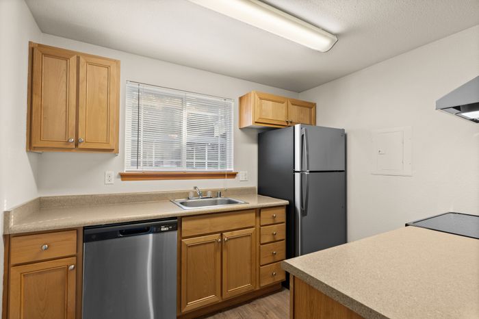 Two Bedroom Kitchen l Apartments for Rent in Puyallup, WA l Terrace on Meridian Apartments