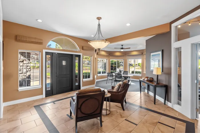 Lobby and Leasing l Kensington Gate l Tacoma Apartments