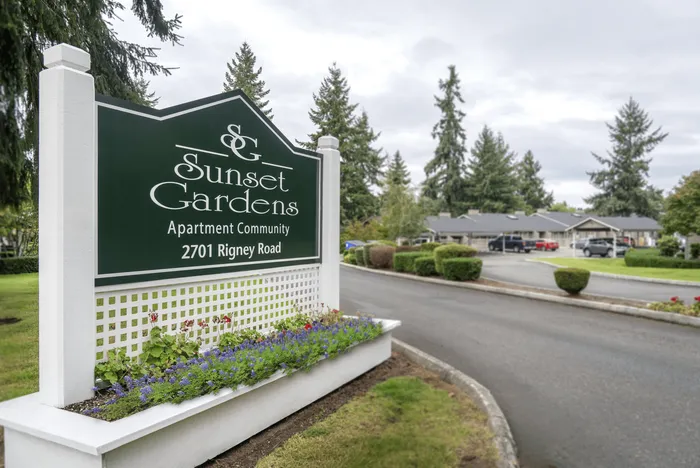 Welcome to Sunset Gardens