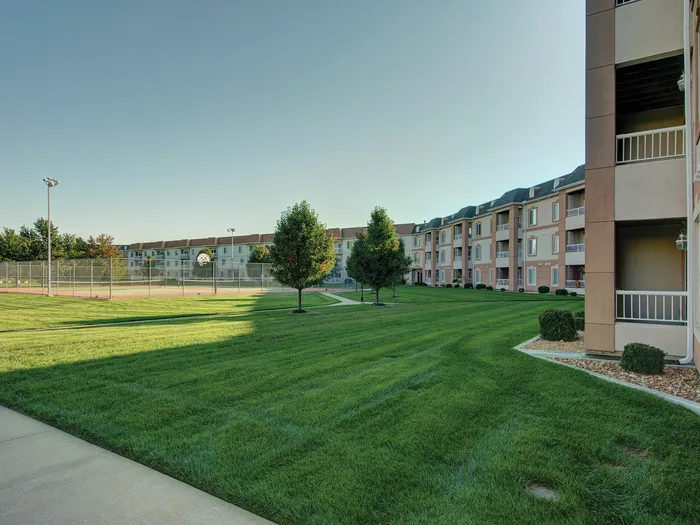 The Abby Apartments Springfield Missouri Courtyard Tennis Court View