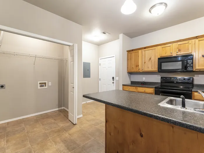 Coryell Courts North Springfield Missouri Apartments One Bedroom Paul Phase One Floor Plan Washer Dryer Hookup Kitchen View