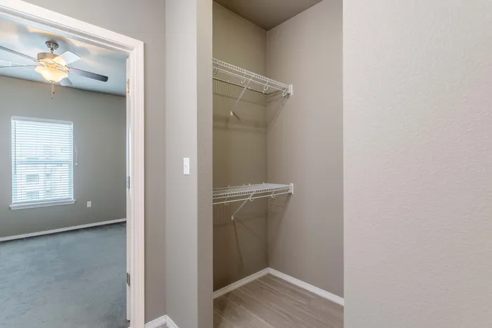 The-Abbey-Apartment-Homes-Springfield-Missouri-One-Bedroom-Phase-3-Closet