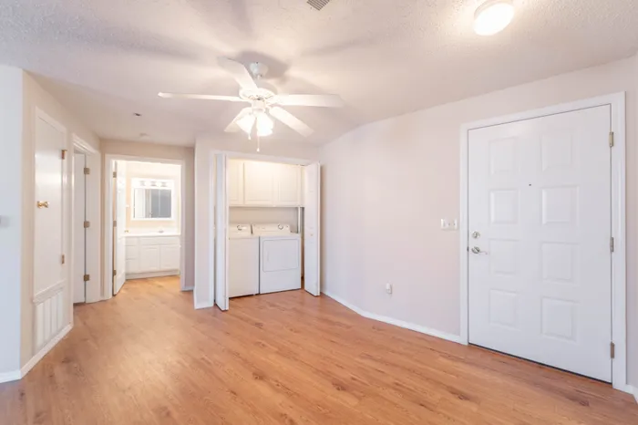 The-Abbey-Apartment-Homes-Springfield-Missouri-Two-Bedroom-Penthouse-C-Dining-Room-Laundry