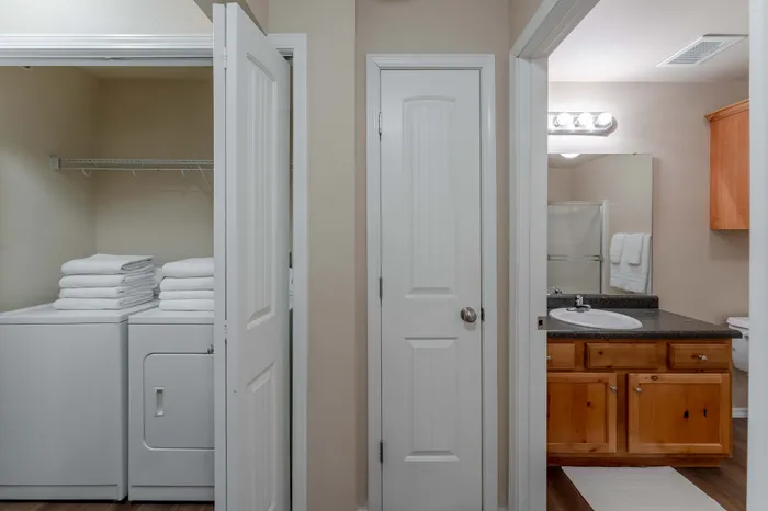 The-Abbey-Apartment-Homes-Springfield-Missouri-Furnished-Two-Bedroom-C-Phase-2-Laundry-Bathroom-View