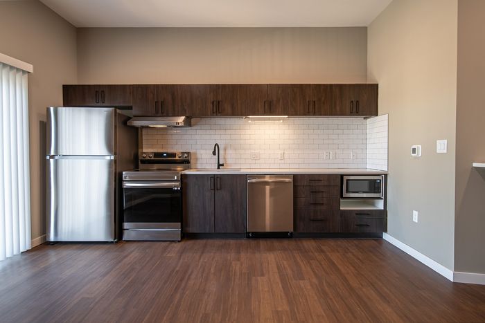 Heritage-Apartments-Springfield-Missouri-Covington-Micro-Studio-Kitchen
