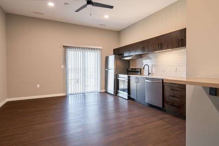 Heritage-Apartments-Springfield-Missouri-Covington-Micro-Studio-Living-Space