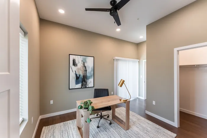 Heritage-Apartments-Springfield-Missouri-Sterling-Furnished-Three-Bedroom-Office