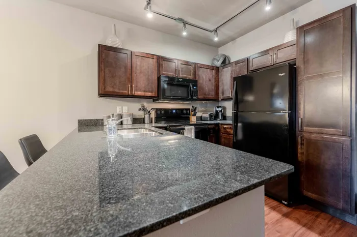 Township-28-Apartments-Springfield-Missouri-Furnished-Three-Bedroom-Kitchen