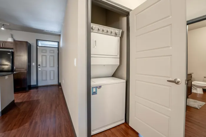 Township-28-Apartments-Springfield-Missouri-Furnished-Three-Bedroom-Laundry