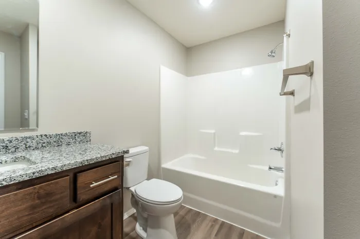 Oakwood-Heights-Townhomes-Republic-Missouri-Three-Bedroom-Second-Bathroom