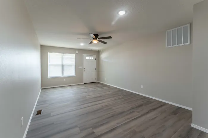Oakwood-Heights-Townhomes-Republic-Missouri-Three-Bedroom-Living-Room-Front-Door