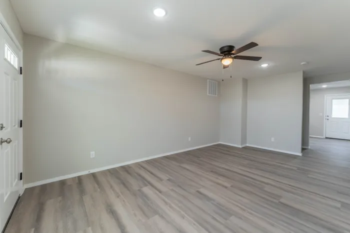 Oakwood-Heights-Townhomes-Republic-Missouri-Three-Bedroom-Living-Room