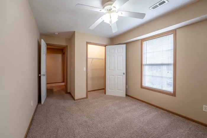 Oakwood-Heights-Townhomes-Republic-Missouri-Phase-One-Three-Bedroom-Second-Bedroom-Closet