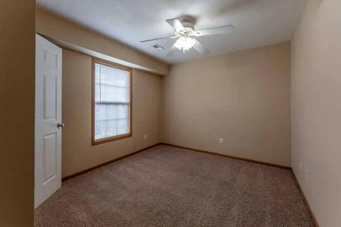 Oakwood-Heights-Townhomes-Republic-Missouri-Phase-One-Three-Bedroom-Second-Bedroom