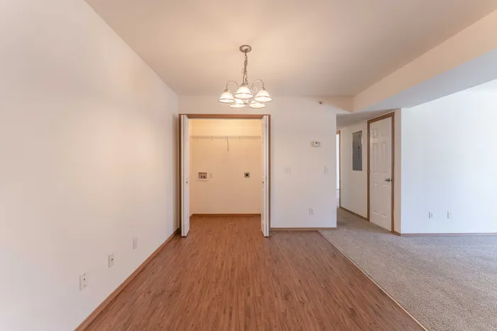 Battlefield-Park-Apartments-Springfield-Missouri-Three-Bedroom-Dining-Space-Washer-Dryer-Connections