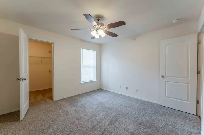 Battlefield-Park-Apartments-Springfield-Missouri-Four-Bedroom-Fourth-Bedroom-Closet