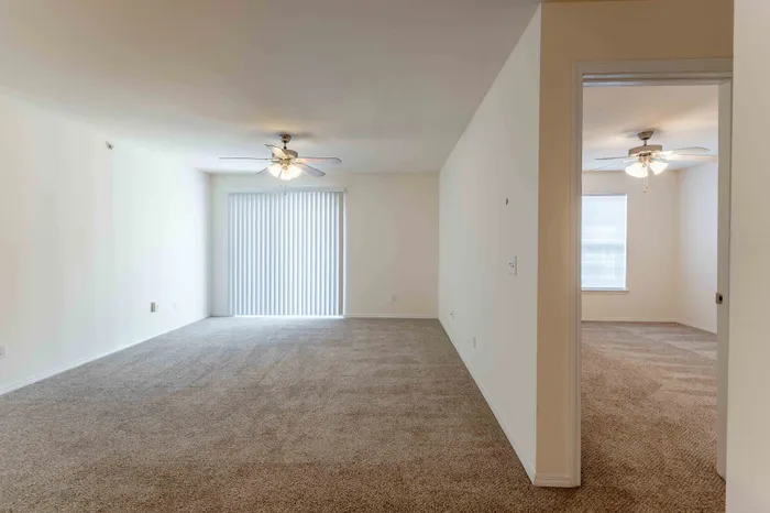 Battlefield-Park-Apartments-Springfield-Missouri-Four-Bedroom-Living-Room