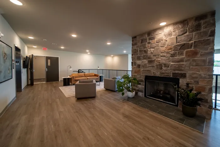 Monarch-Apartments-Springfield-Missouri-Common-Space-Fireplace