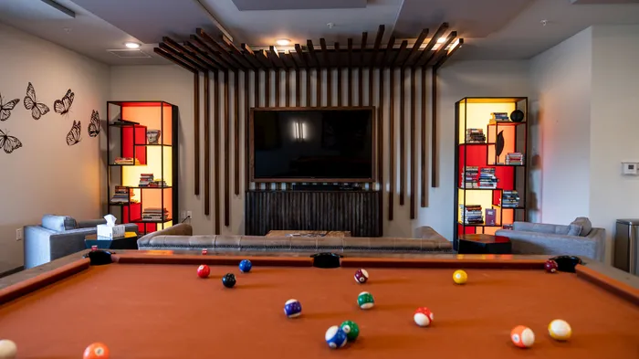 Monarch-Apartments-Springfield-Missouri-Game-Room-Pool-Table