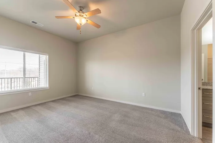 Monarch-Apartments-Springfield-Missouri-Two-Bedroom-A-Primary-Bedroom