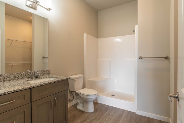 Monarch-Apartments-Springfield-Missouri-Two-Bedroom-A-Primary-Bathroom