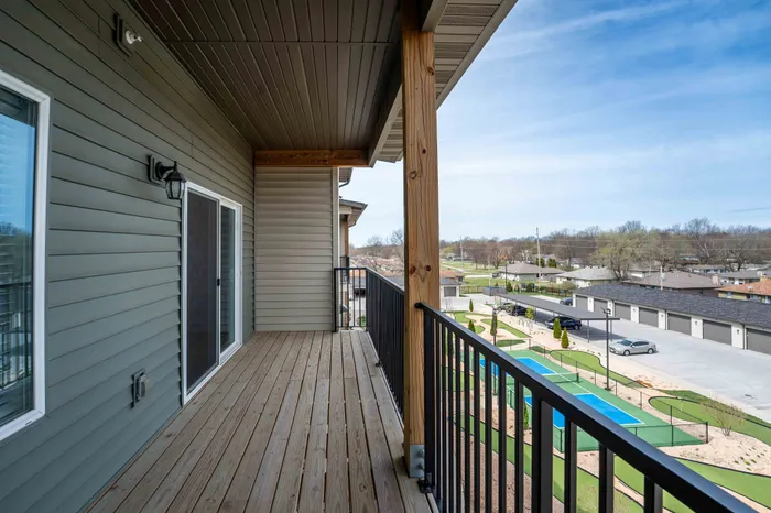 Monarch-Apartments-Springfield-Missouri-Two-Bedroom-A-Patio