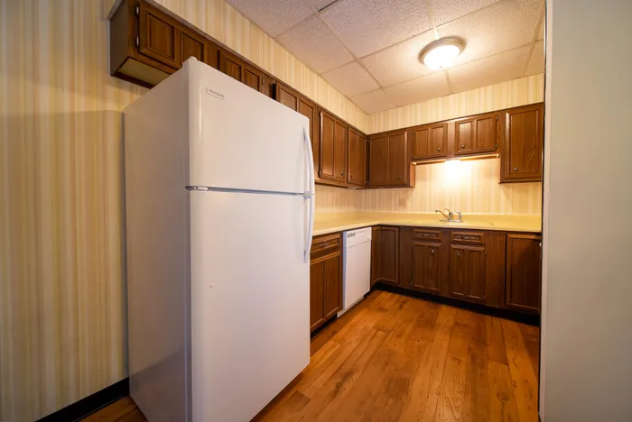 Regency-Towers-Apartments-Springfield-Missouri-One-Bedroom-A-Kitchen