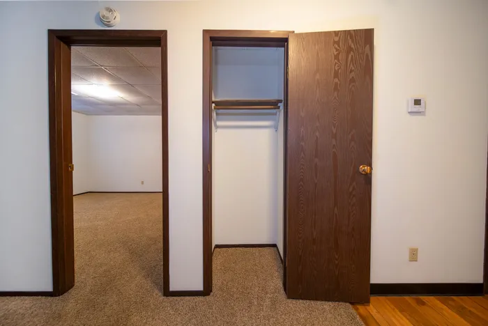 Regency-Towers-Apartments-Springfield-Missouri-One-Bedroom-A-Coat-Closet
