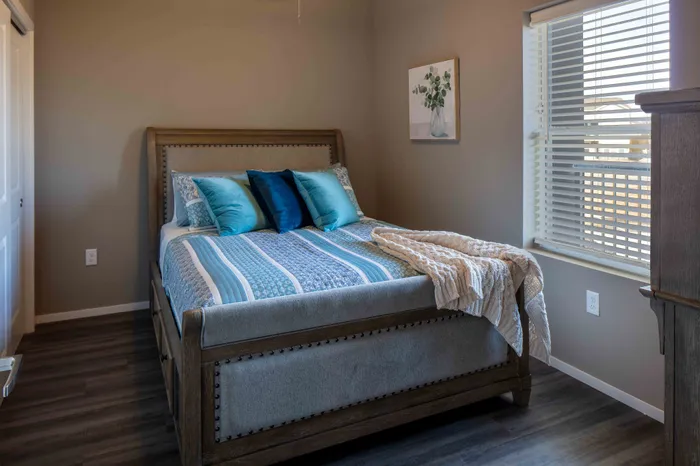 Promenade-Commons-Apartments-Rogers-Arkansas-Furnished-Two-Bedroom-Guest-Bedroom