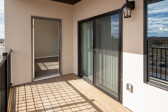 Promenade-Commons-Apartments-Rogers-Arkansas-Phase-Two-Two-Bedroom-E-Balcony