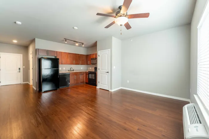 Verandas-Apartments-Springfield-Missouri-Studio-Kitchen-Living-Space