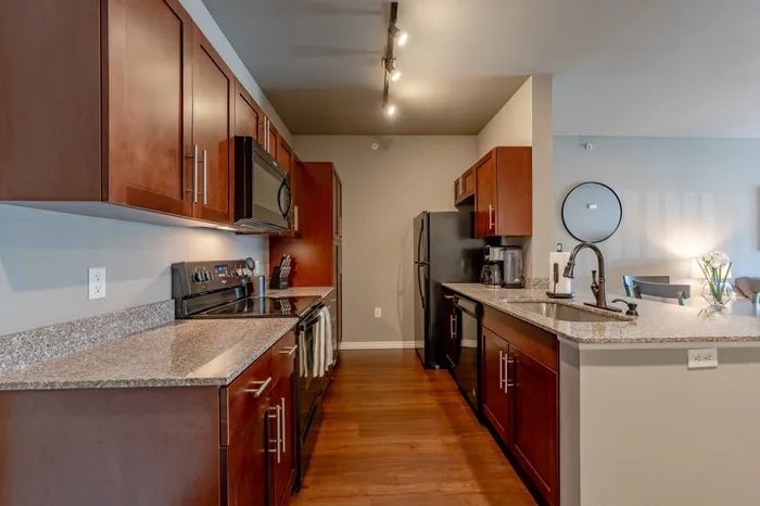 Verandas-Apartments-Springfield-Missouri-Furnished-Two-Bedroom-Kitchen