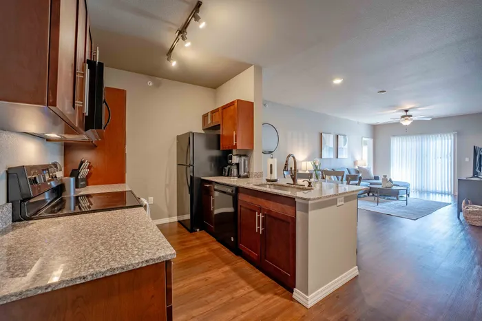 Verandas-Apartments-Springfield-Missouri-Furnished-Two-Bedroom-Kitchen-Living-Room