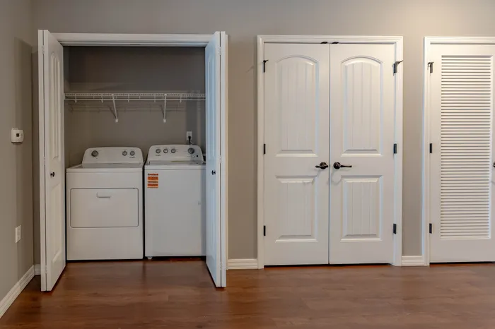 Verandas-Apartments-Springfield-Missouri-Furnished-Two-Bedroom-Washer-Dryer