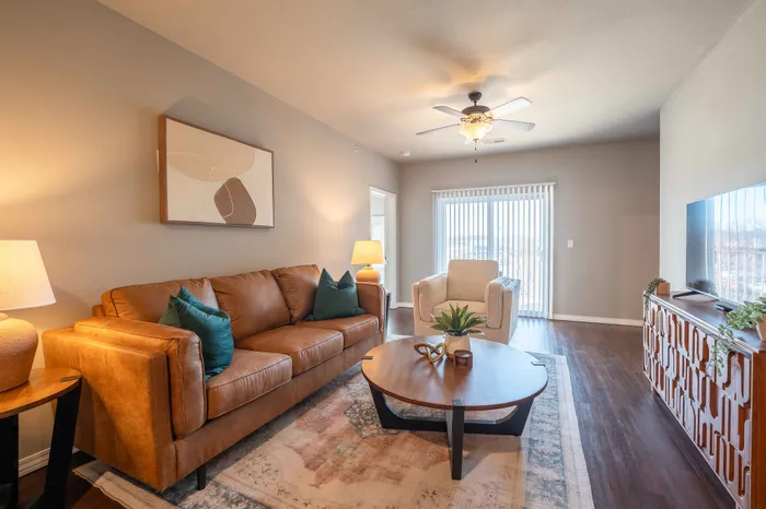 Verandas-Apartments-Springfield-Missouri-Furnished-Two-Bed-Two-Bath-Living-Room