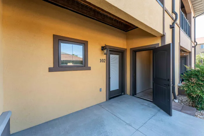 Verandas-Villas-Townhomes-Springfield-Missouri-Two-Bedroom-Back-Patio-Storage