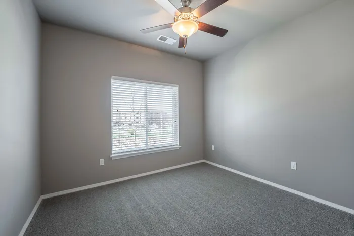 Veranda-Vistas-55-Plus-Apartments-Springfield-Missouri-Two-Bedroom-Guest-Bedroom