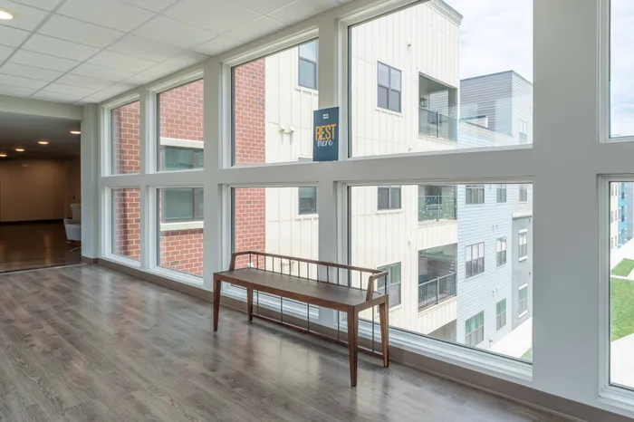 Union-Mill-Apartments-Wichita-Kansas-Amenities-Indoor-Mile-Walk-Resting-Bench