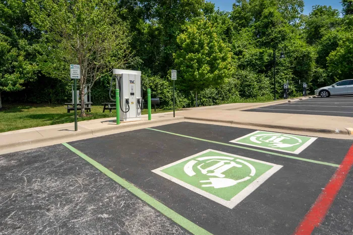 Township-28-Apartments-Springfield-Missouri-Amenities-EV-Charging-Stations