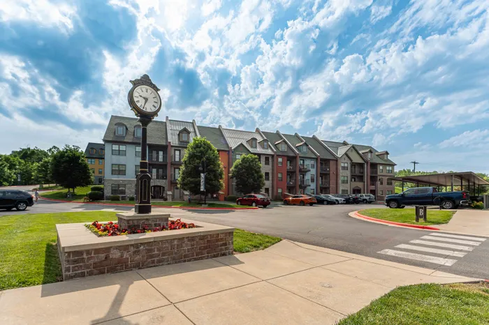 Township-28-Apartments-Springfield-Missouri-Exteriors-Clock-Tower