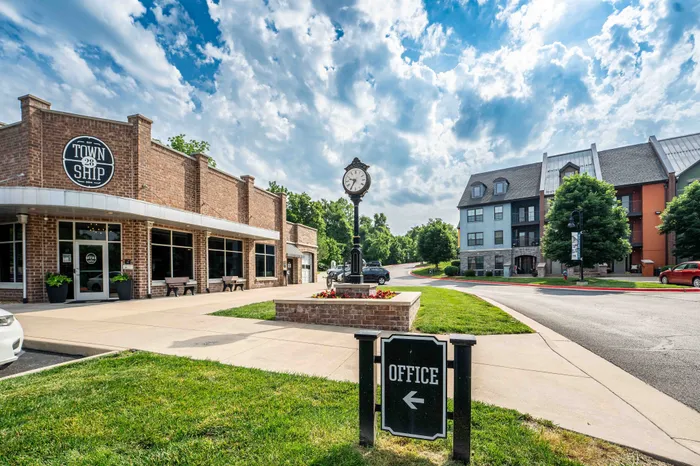 Township-28-Apartments-Springfield-Missouri-Exteriors-Clock-Tower-Leasing-Office