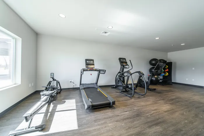 Crescent-Falls-Apartments-Joplin-Missouri-Amenities-Fitness-Center-Cardio