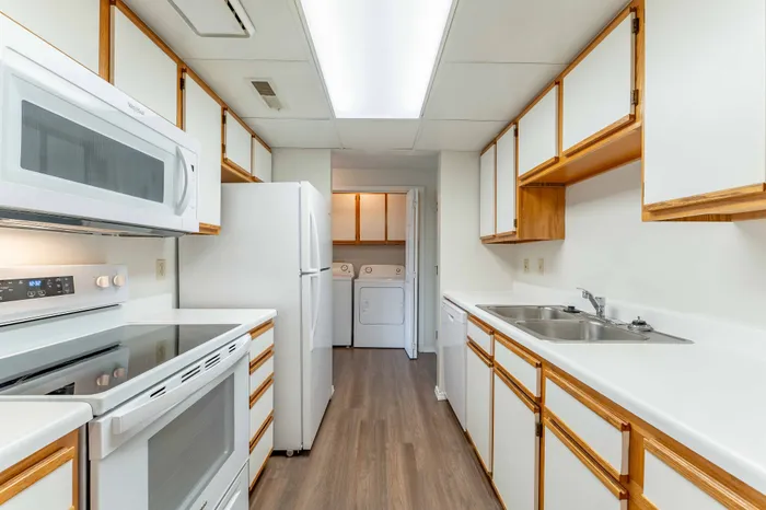The-Abbey-Apartments-Springfield-Missouri-Phase-1-Two-Bedroom-A-Kitchen