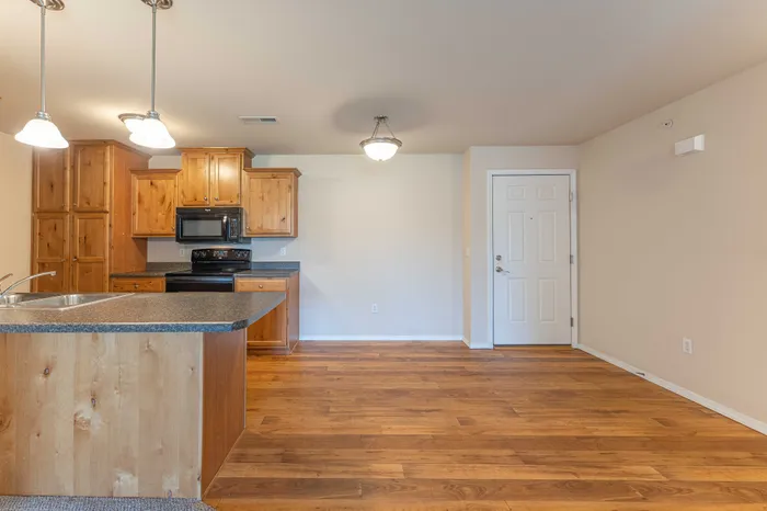 The-Abbey-Apartments-Springfield-Missouri-Phase-2-Two-Bedroom-Dining-Space