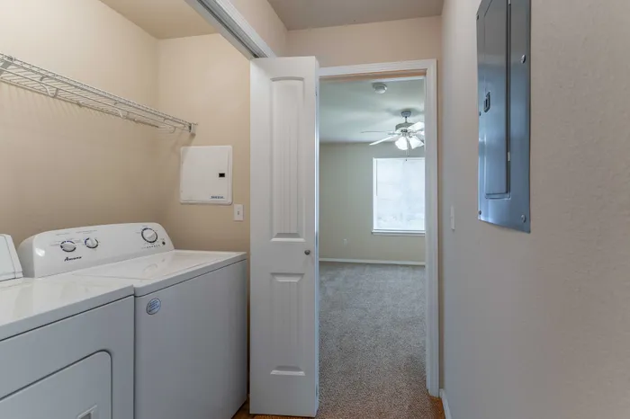 The-Abbey-Apartments-Springfield-Missouri-Phase-2-Two-Bedroom-Washer-Dryers