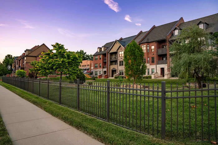 Township-28-Apartments-Springfield-Missouri-Exteriors-Twilight-Walking-Path-Entrance