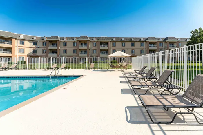 The-Abbey-Apartments-Springfield-Missouri-Amenities-Poolside-Lounge-Chairs