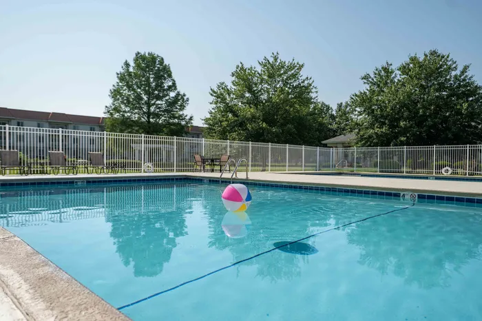 The-Abbey-Apartments-Springfield-Missouri-Amenities-Pools