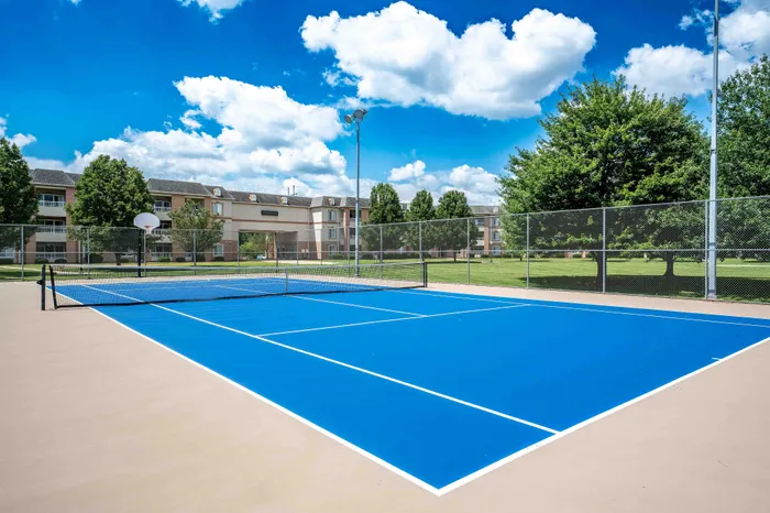 The-Abbey-Apartments-Springfield-Missouri-Amenities-Tennis-Court