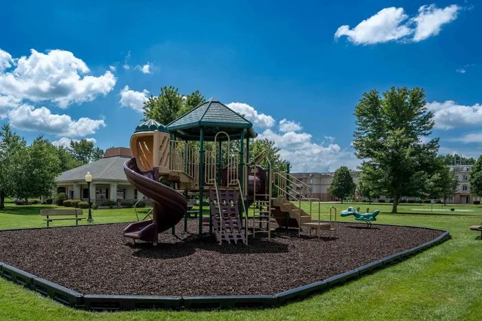 The-Abbey-Apartments-Springfield-Missouri-Amenities-Playground